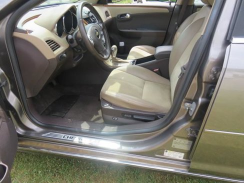 Used 2010 Chevrolet Malibu LT w/ HFV6 Engine Package image 10