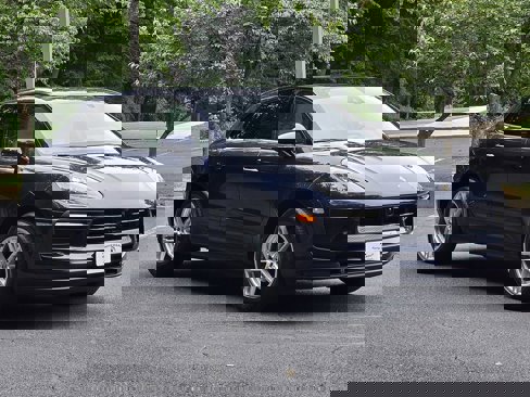 Used 2023 Porsche Macan image 8
