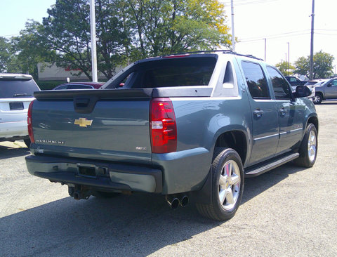Used 2009 Chevrolet Avalanche LT image 4
