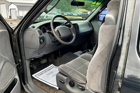 Used 2002 Ford F150 XLT image 11
