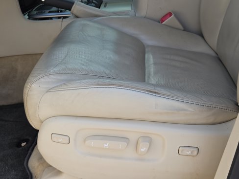 Used 2014 Lexus LX 570 4WD image 24