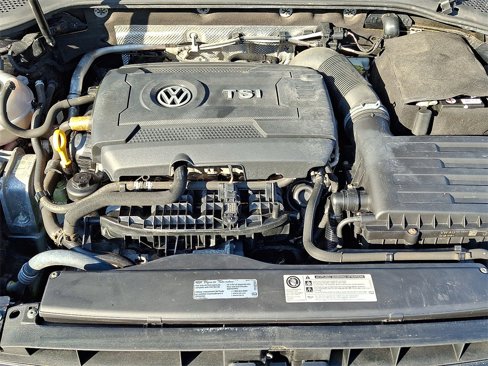 Used 2017 Volkswagen Golf S image 26