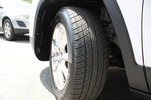 Used 2016 Jeep Cherokee Limited image 18