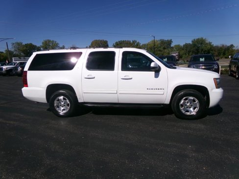 Used 2012 Chevrolet Suburban LT w/ Luxury Package image 2