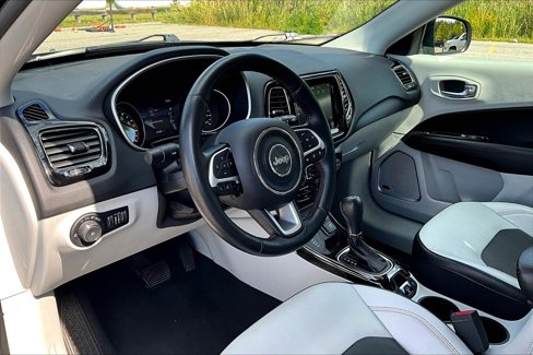Used 2021 Jeep Compass Limited w/ Sun and Sound Group image 14