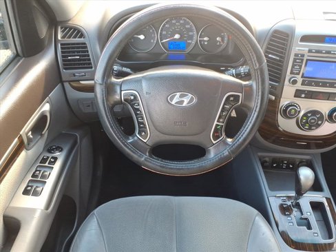 Used 2012 Hyundai Santa Fe SE image 5