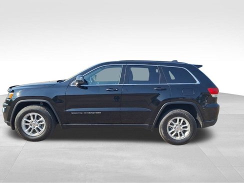 Used 2019 Jeep Grand Cherokee Laredo image 9