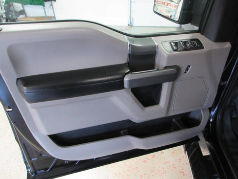 Used 2017 Ford F150 XLT w/ Equipment Group 302A Luxury image 33