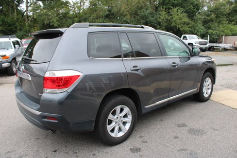 Used 2013 Toyota Highlander 4WD image 8