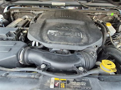 Used 2018 Jeep Wrangler Unlimited Sport image 33