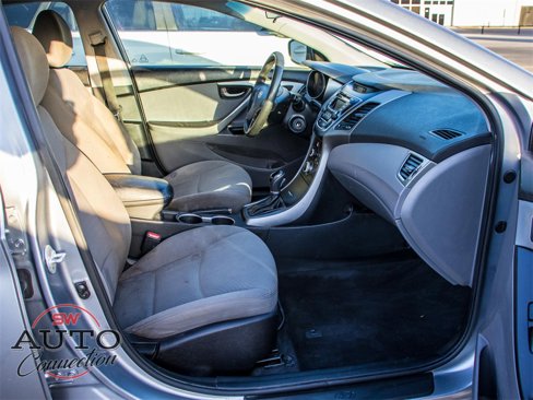 Used 2016 Hyundai Elantra SE image 8
