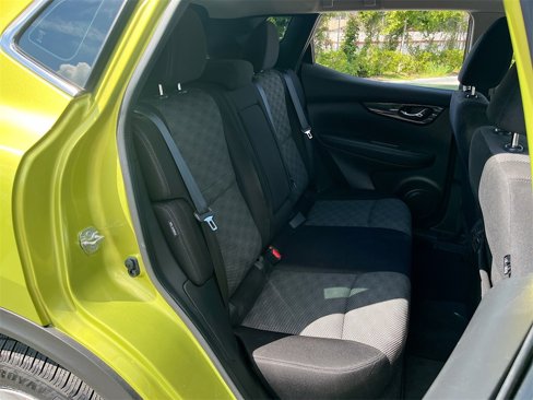 Used 2020 Nissan Rogue Sport SV image 24