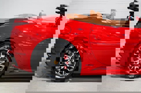 Used 2010 Ferrari California image 21