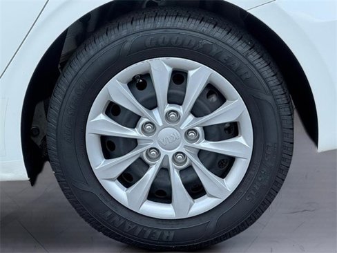 Used 2020 Kia Forte Sedan image 7