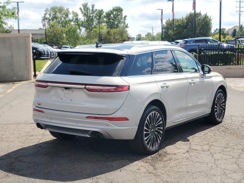 Used 2020 Lincoln Corsair Reserve w/ Equipment Group 201A image 6