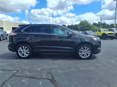 Used 2022 Ford Edge Titanium image 30