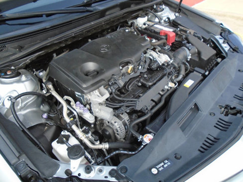 Used 2020 Toyota Camry SE image 18