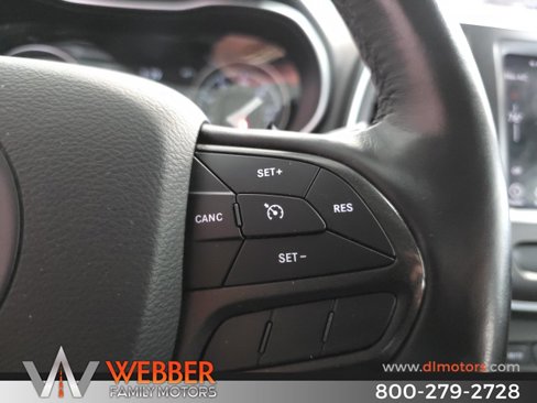 Used 2019 Jeep Cherokee Trailhawk w/ Cold Weather Group image 25