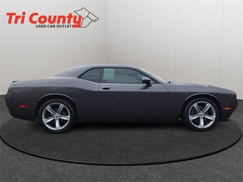 Used 2017 Dodge Challenger SXT w/ Super Sport Group (SS/T) image 9