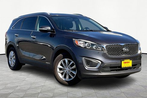 Used 2017 Kia Sorento LX w/ LX V6 Convenience Package image 1