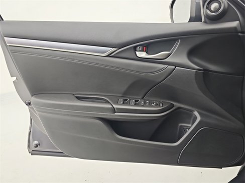 Used 2018 Honda Civic Touring image 30