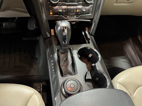 Used 2019 Ford Explorer XLT w/ Equipment Group 202A image 16