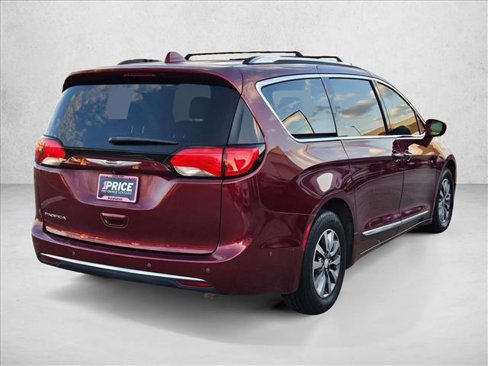Used 2020 Chrysler Pacifica Touring-L Plus image 5