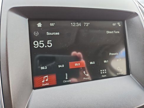 Used 2018 Ford Edge Titanium image 30