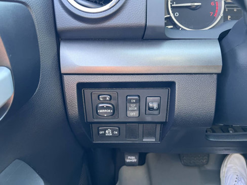Used 2014 Toyota Tundra SR5 image 16