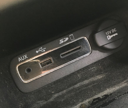 Used 2015 Jeep Grand Cherokee Overland image 27