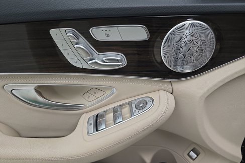 Used 2015 Mercedes-Benz C 300 4MATIC Sedan image 14