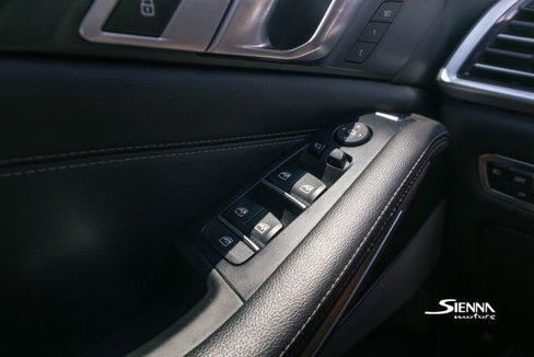 Used 2020 BMW X5 sDrive40i w/ Premium Package image 17