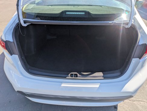 Used 2022 Toyota Corolla LE image 28