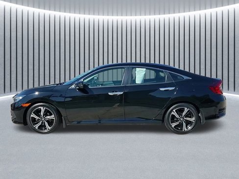 Used 2017 Honda Civic Touring image 8