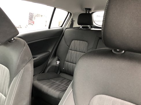 Used 2022 Kia Sportage LX image 12
