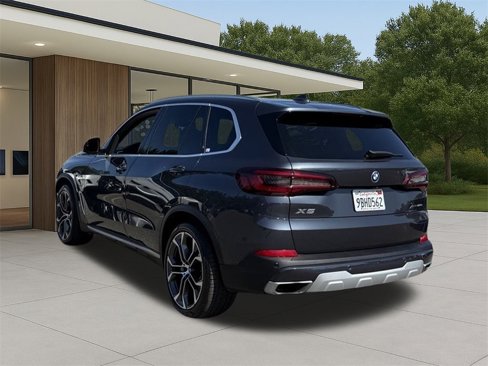Certified 2022 BMW X5 xDrive45e w/ Climate Comfort Package image 8