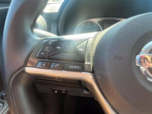 Used 2021 Nissan Kicks S image 55