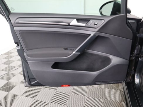 Used 2015 Volkswagen GTI S image 23