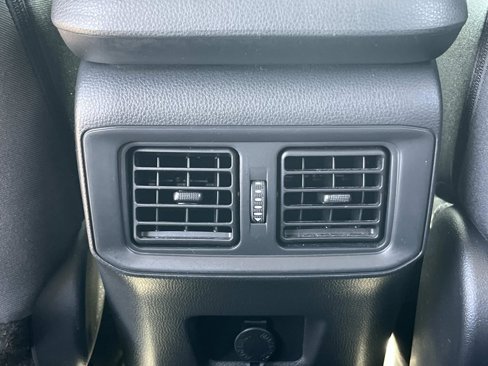 Used 2019 Toyota RAV4 LE image 27