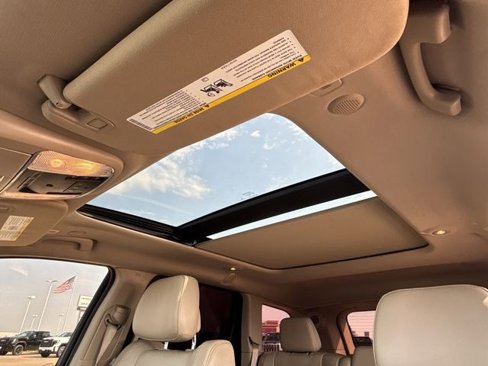 Used 2020 Jeep Grand Cherokee Limited w/ Luxury Group II image 19