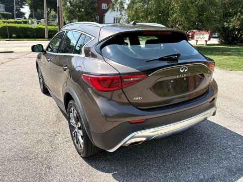Used 2018 INFINITI QX30 Premium image 7