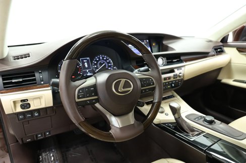 Used 2016 Lexus ES 350 image 2