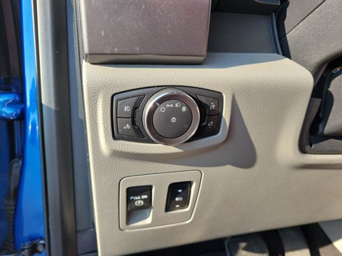 Used 2018 Ford F150 XLT w/ Equipment Group 302A Luxury image 31