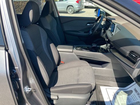 Used 2021 Nissan Rogue SV image 19