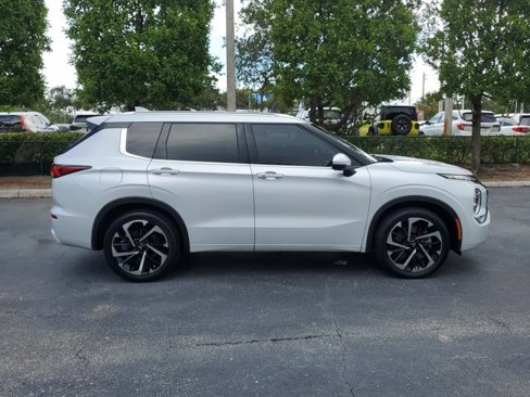 Used 2023 Mitsubishi Outlander SEL image 22