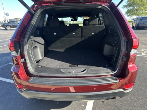 Used 2022 Jeep Grand Cherokee Laredo E w/ Security & Convenience Group image 6