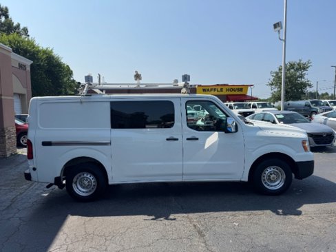 Used 2016 Nissan NV 3500 S w/ Power Package image 5