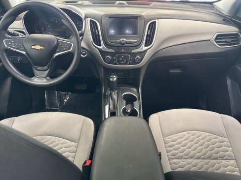 Used 2021 Chevrolet Equinox LS image 32