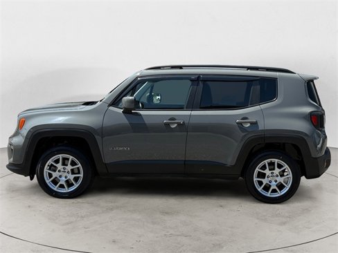 Used 2020 Jeep Renegade Latitude w/ Cold Weather Group image 2