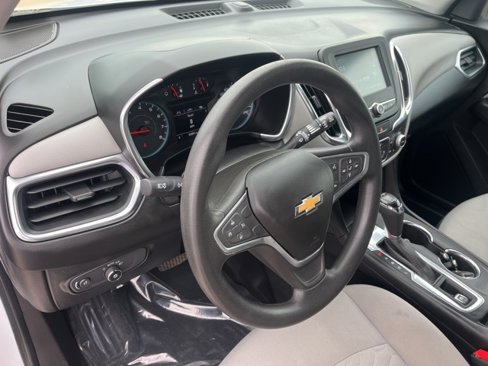 Used 2018 Chevrolet Equinox LS image 17